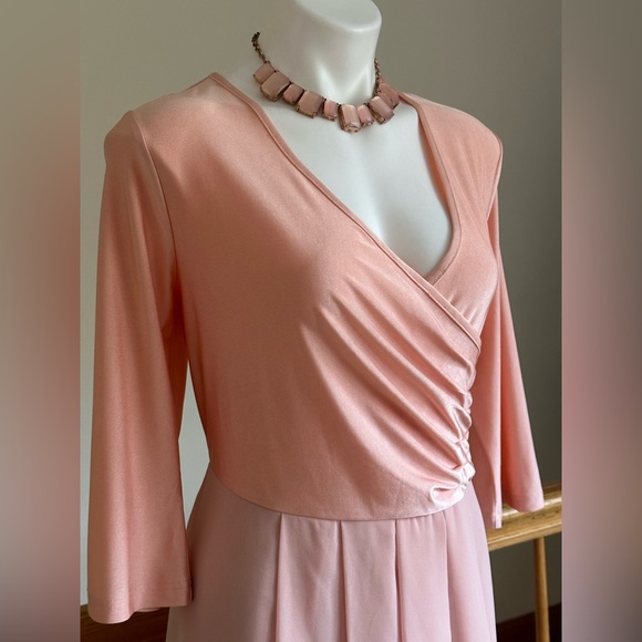 Clothes Mentor No Tag Peach Satin Sheer Wrap Look NWT. Sz XL Pleated In Front. - Picture 4 of 14